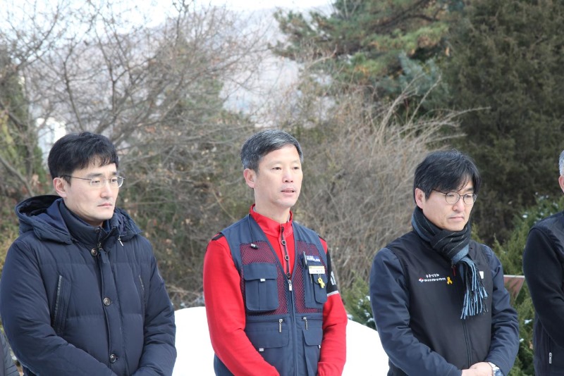 2018 열사묘역 참배 (5).jpg
