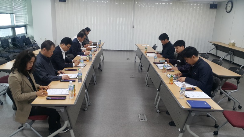 간담회.jpg