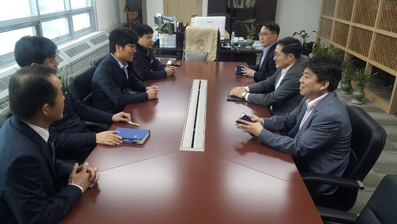 이사장면담.jpg